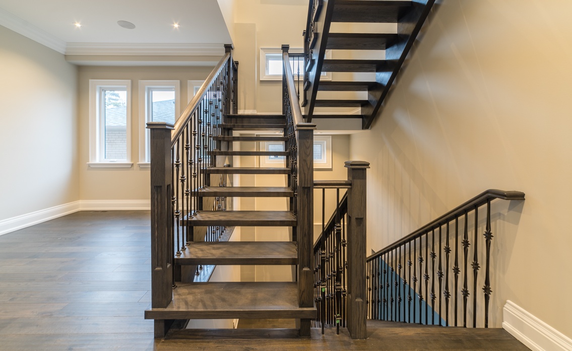 Featured central skylight well.