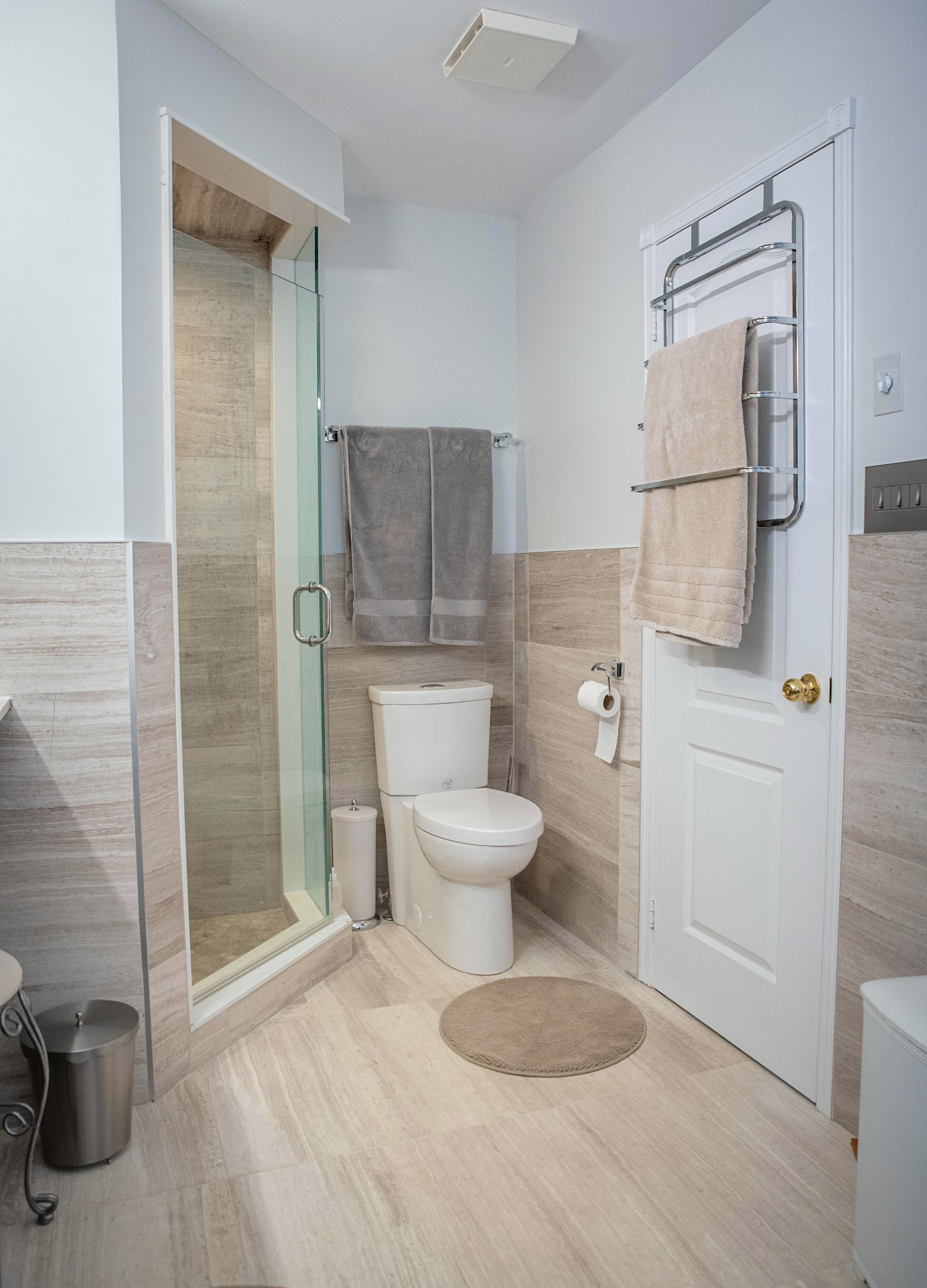 Featured central skylight well.